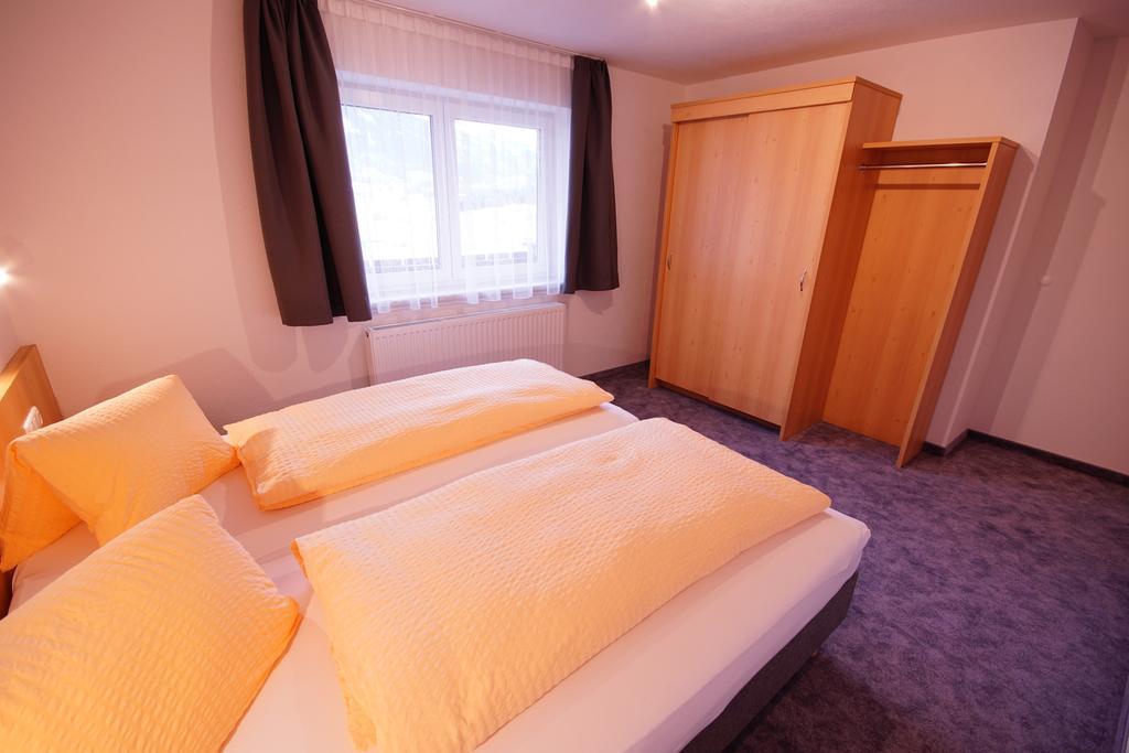 Ferienhaus Mott Lermoos Oda fotoğraf